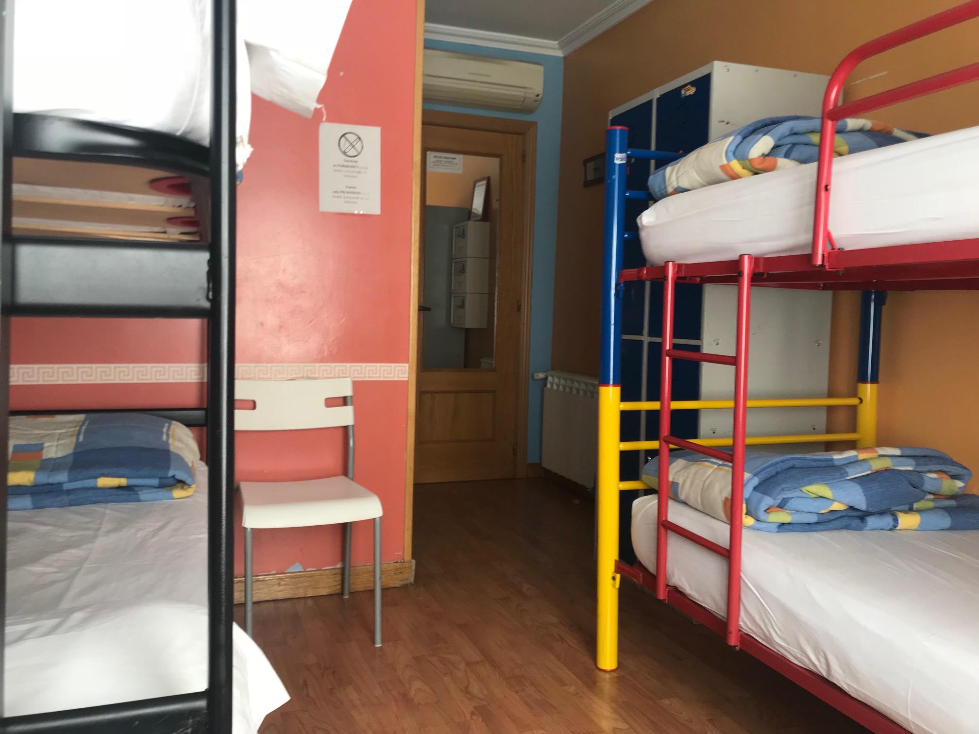 Хостел Rc Miguel Angel Мадрид Екстер'єр фото Hostel in Madrid, Spain