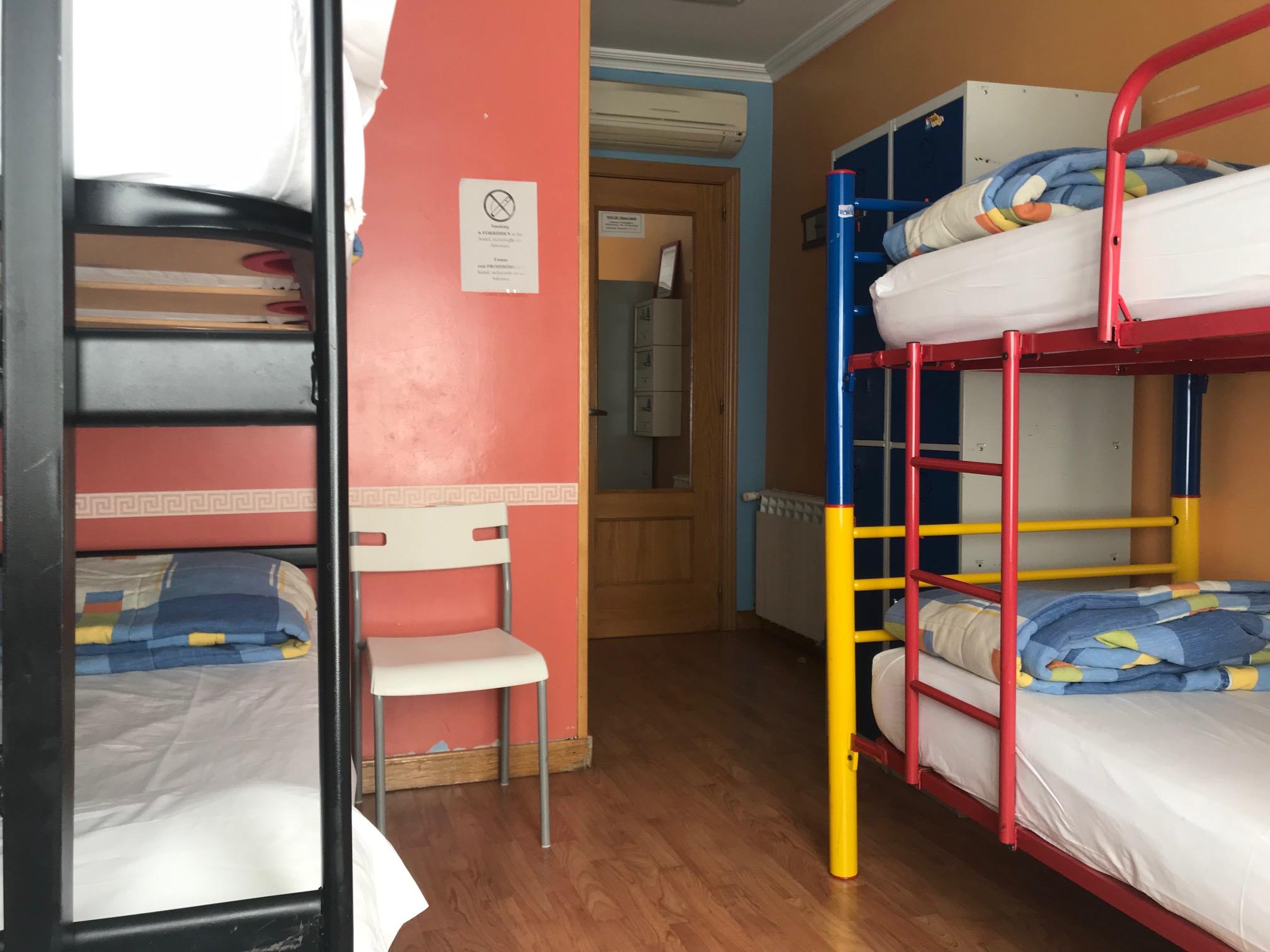 Хостел Rc Miguel Angel Мадрид Екстер'єр фото Hostel in Madrid, Spain